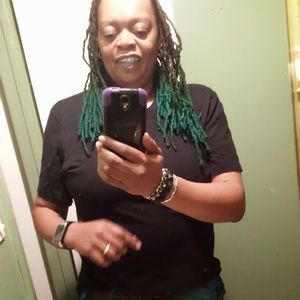 Meet your Posher, Debra